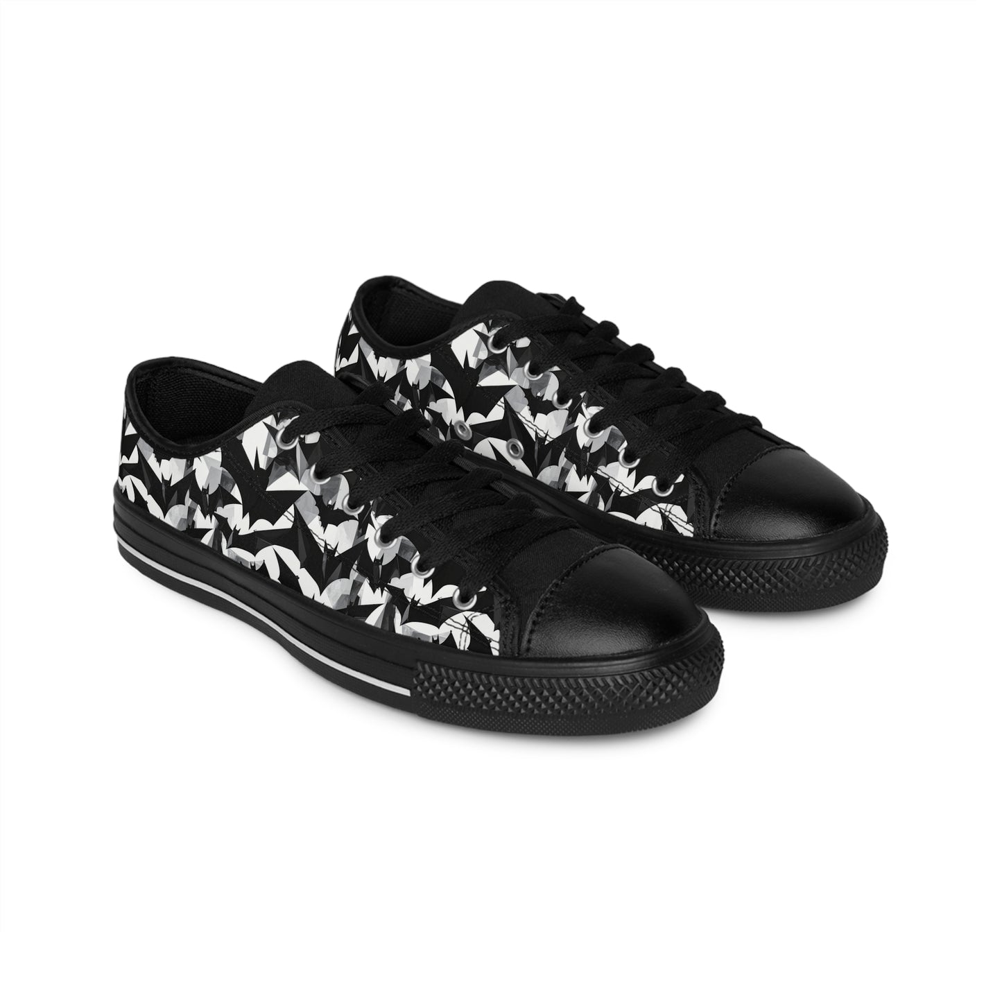 Bat Cubism - Women's Classic Low Top Sneakers
