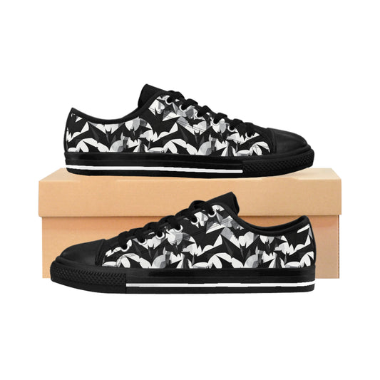 Bat Cubism - Women's Classic Low Top Sneakers