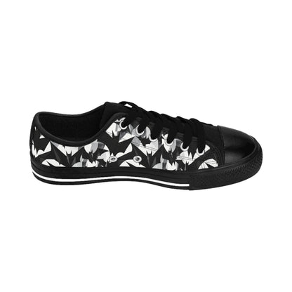 Bat Cubism - Women's Classic Low Top Sneakers