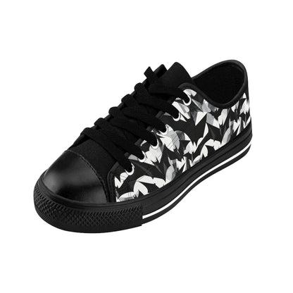 Bat Cubism - Women's Classic Low Top Sneakers