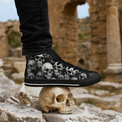 Melty B&W Skulls - Men's Classic High Top Sneakers