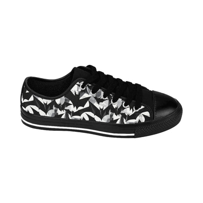 Bat Cubism - Women's Classic Low Top Sneakers